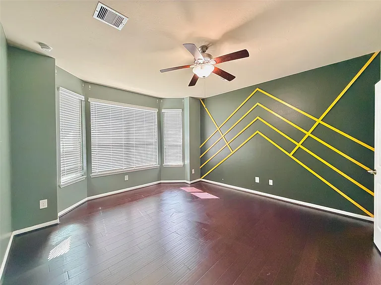 1242 S Maple Dr — Photo 12
