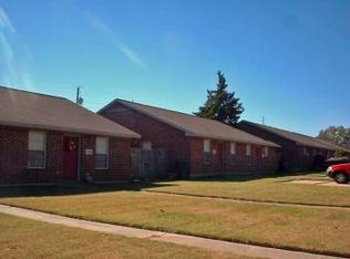 2516 Pecan Ridge Dr #B, Bryan, TX 77802