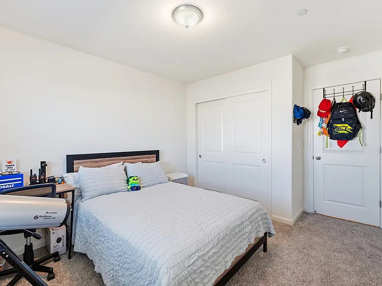 2131 W Ambassador Way — Photo 20