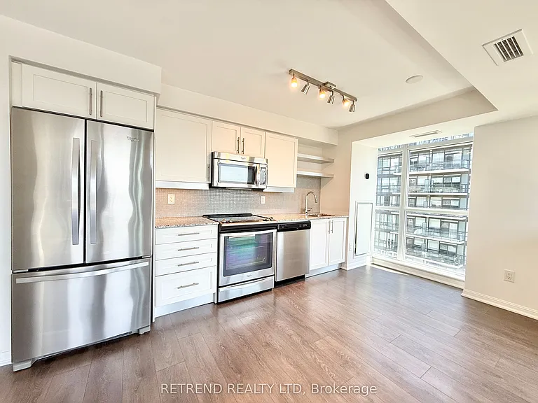 400 Adelaide St E #2204 — Photo 8