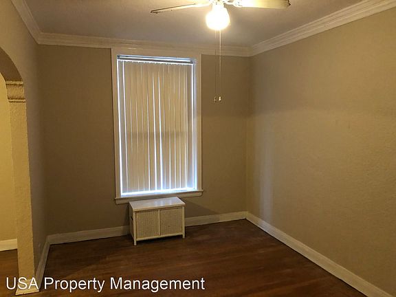 3rd image of 2828 S Moreland Blvd #2