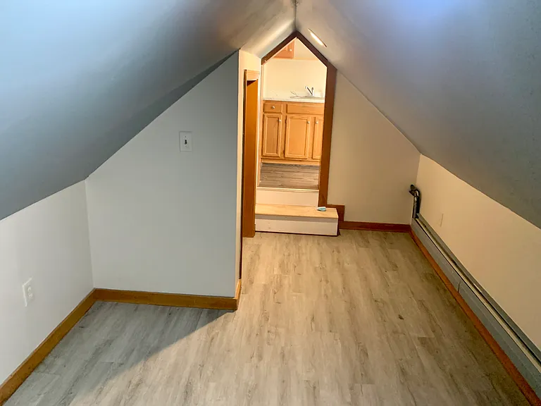 528 Deering Ave #6 — Photo 12