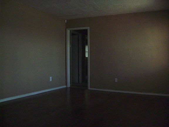 2nd image of 4811 NW Pollard Ave