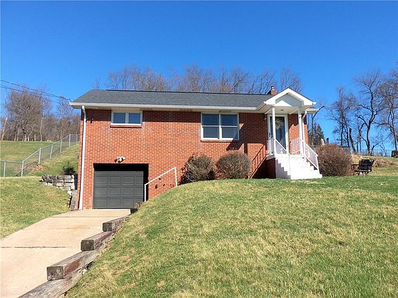 2nd image of 220 Franklin Farms Rd N