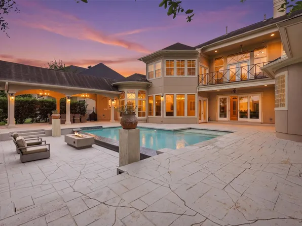 3315 Riviera Dr, Sugar Land, TX 77479