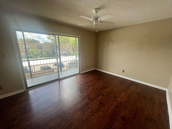 4th image of 200 Saint Andrews Blvd APT 2403