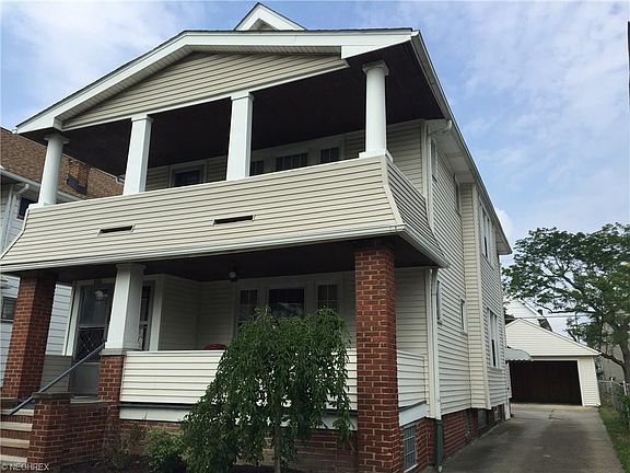 4th image of 2122 Chesterland Ave