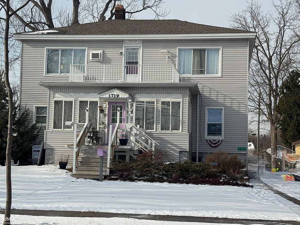 1st image of 1719 Saint Clair River Dr