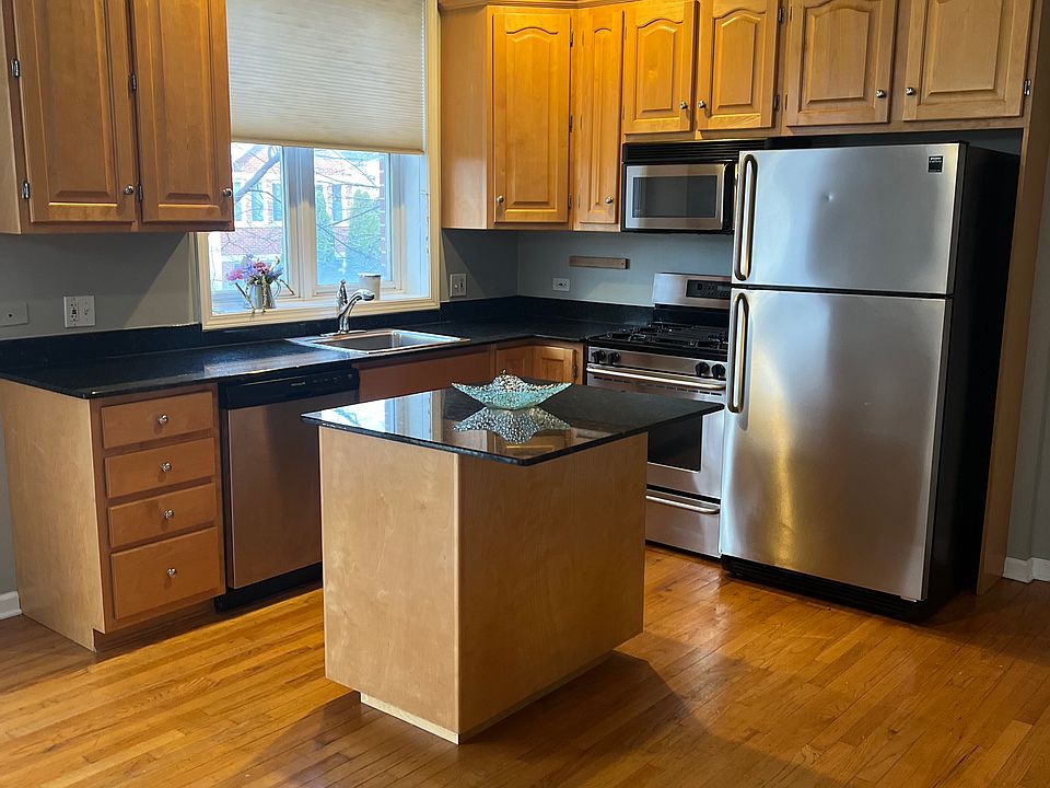 1st image of 1535 W Ohio St APT 2