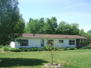 10377 Baker Rd NE, Saint Louisville, OH 43071