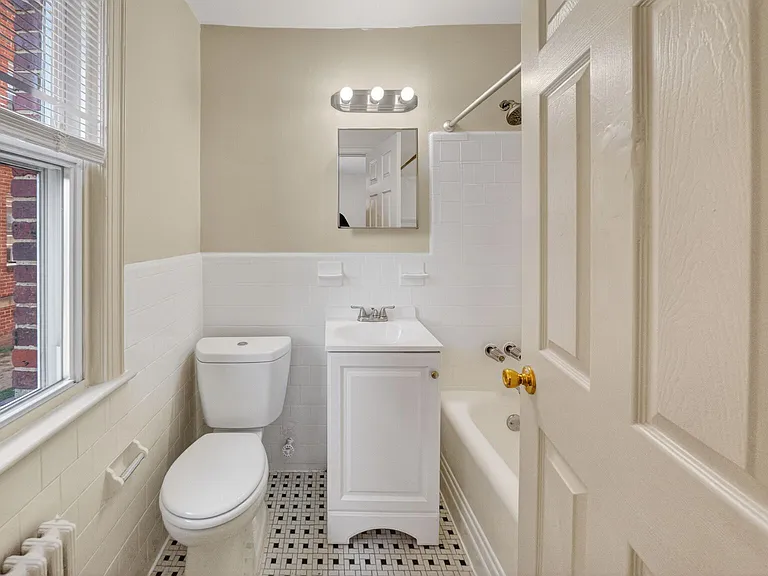 301 Hamilton St NW #3 — Photo 13