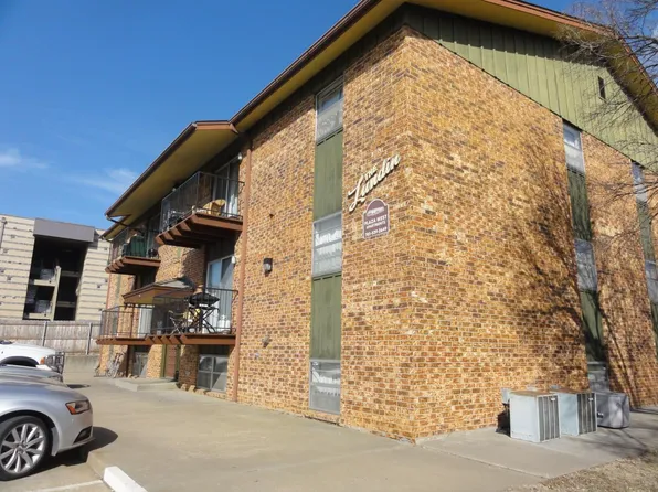 1860 College Heights Rd, Manhattan, KS 66502