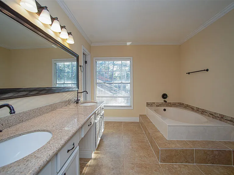 3 Sheep Meadow Pl — Photo 18