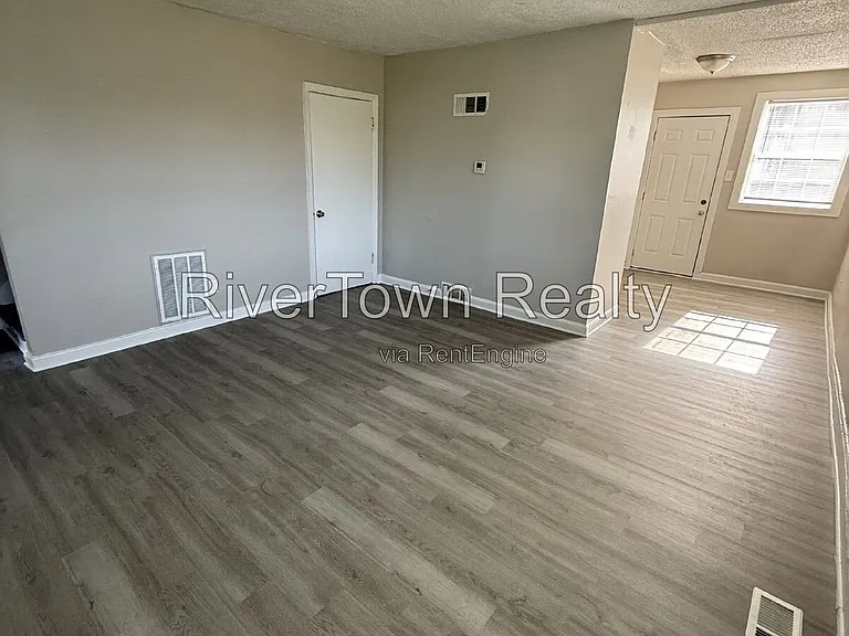 1766 Brown Ave — Photo 2