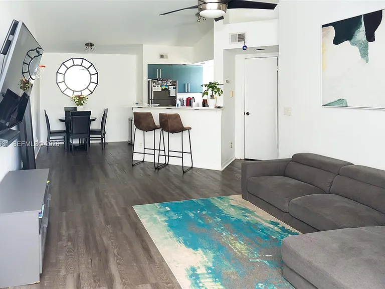 13060 Vista Isles Dr #222 — Photo 2
