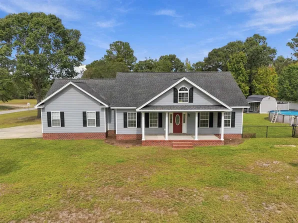 1606 Oak Lawn Dr., Aynor, SC 29511
