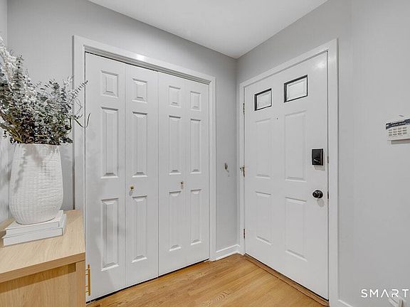 2nd image of 28 Paisley Ln #28