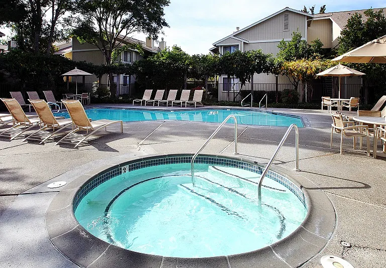 Vintage Ridge Apartments — Photo 3