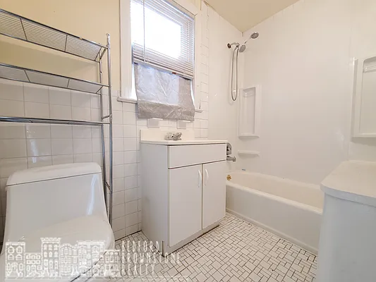 Rented by Bedford Brownstone Realty | media 24