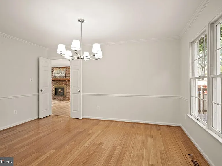 13647 S Springs Dr — Photo 15