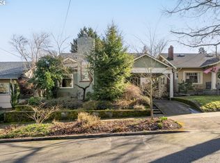 3704 NE Couch St, Portland, OR 97232