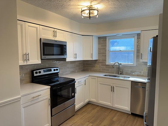 4th image of 313 E Michigan St #313