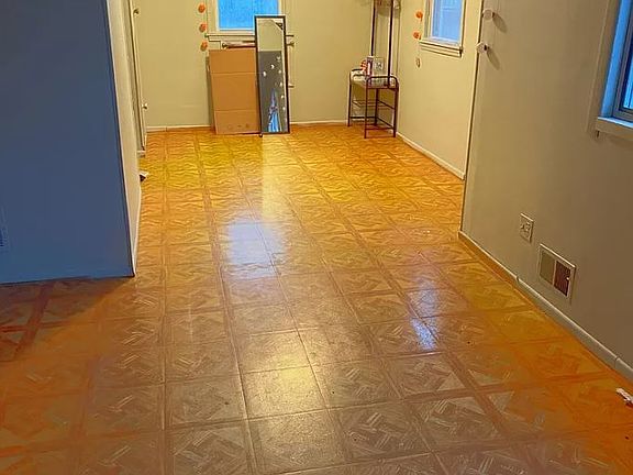 4th image of 1919 Woodbridge Ave #B