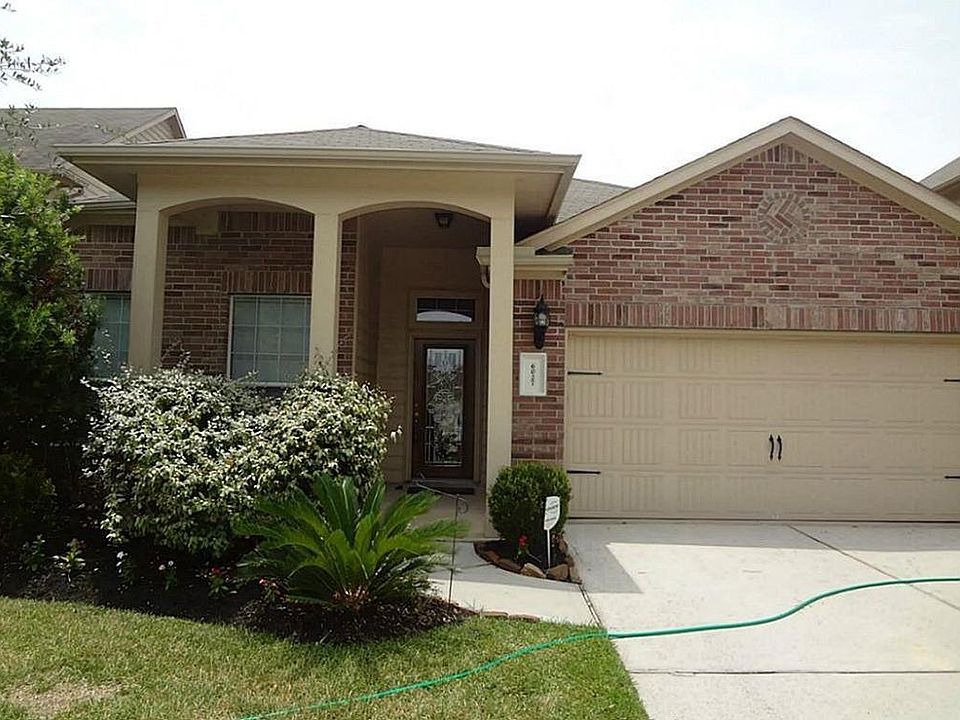 1st image of 6027 Schaumburg Dr