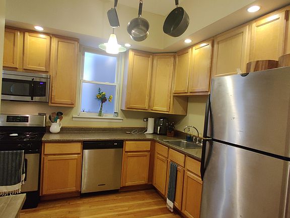 2nd image of 1746 N Rockwell St APT 1