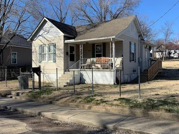 402 W A St, Park Hills, MO 63601