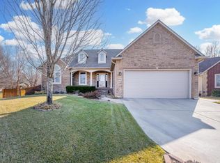 614 S Bent Tree Ct, Derby, KS 67037