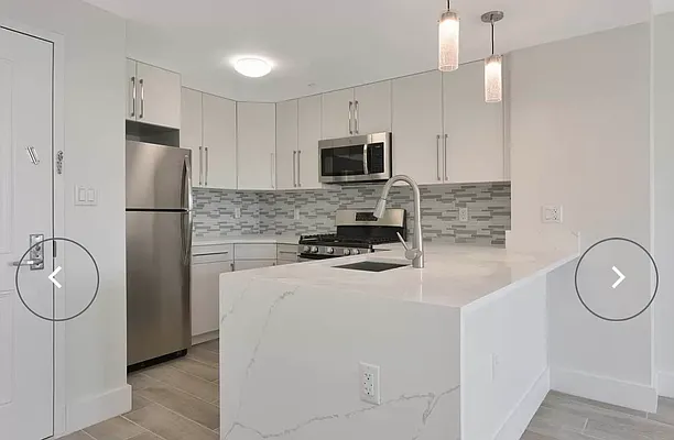 Rented by Metropolis International Realty Inc. | media 14