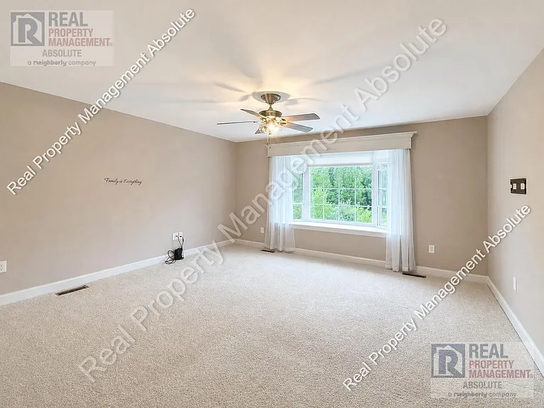 23 Clearview Cir #A — Photo 8