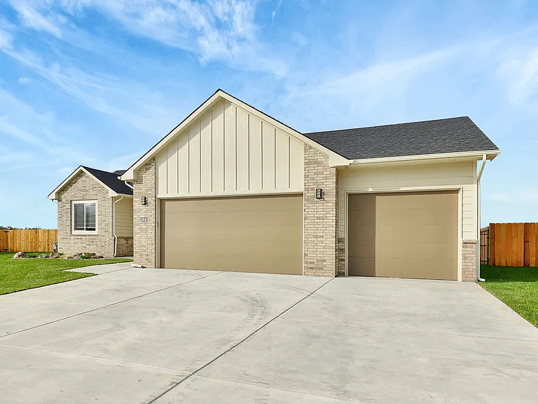 584 Long Path Ct — Photo 5
