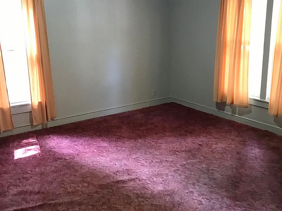 4th image of 1509 Erie Ave