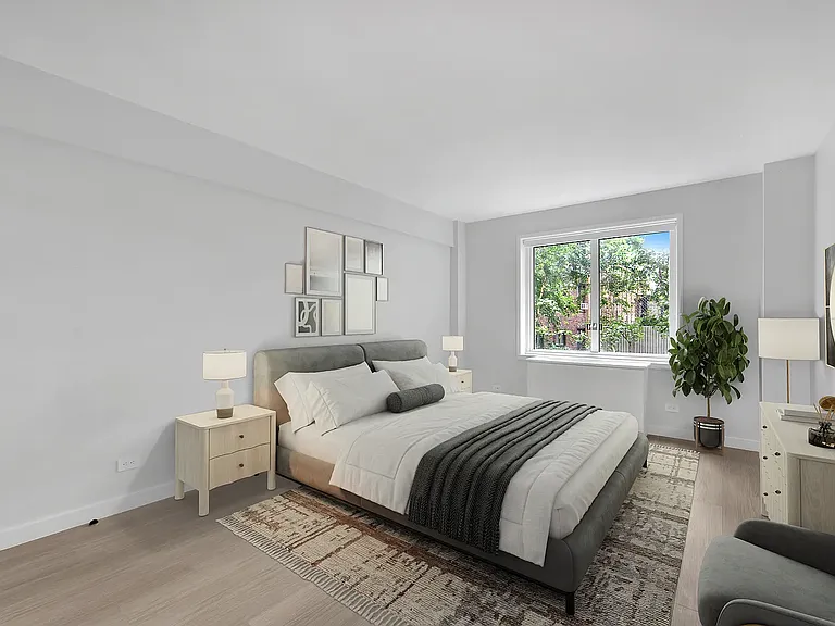 165 E 66th St #5H — Photo 1