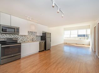 Essence 144, East Orange, NJ 07018