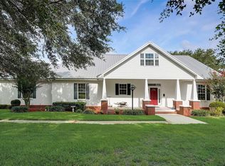 2906 N Kingsway Rd, Thonotosassa, FL 33592