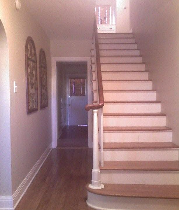 2nd image of 611 Forest St