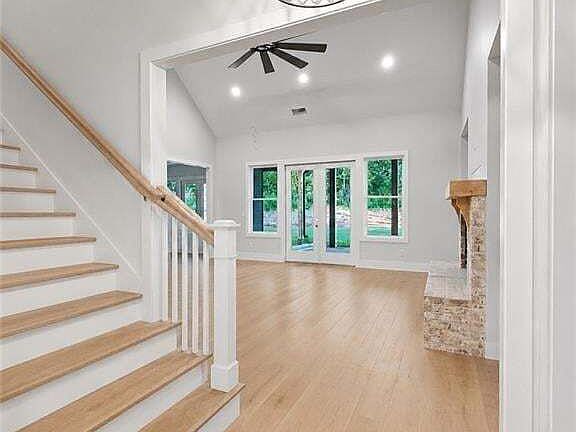 5th image of 159 Palisade Dr