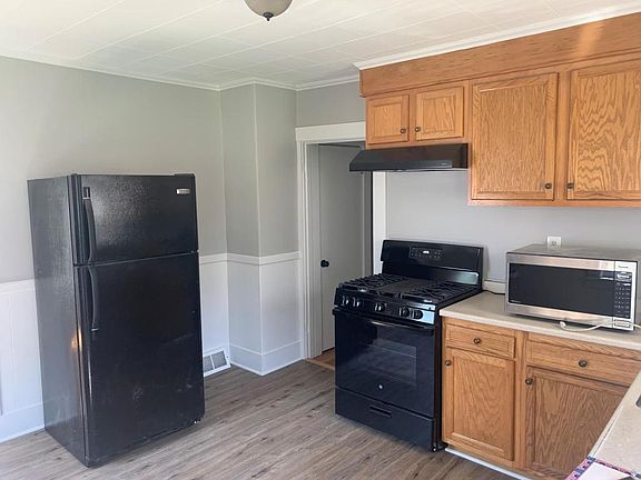 2nd image of 307 Hartford Ave Floor 1