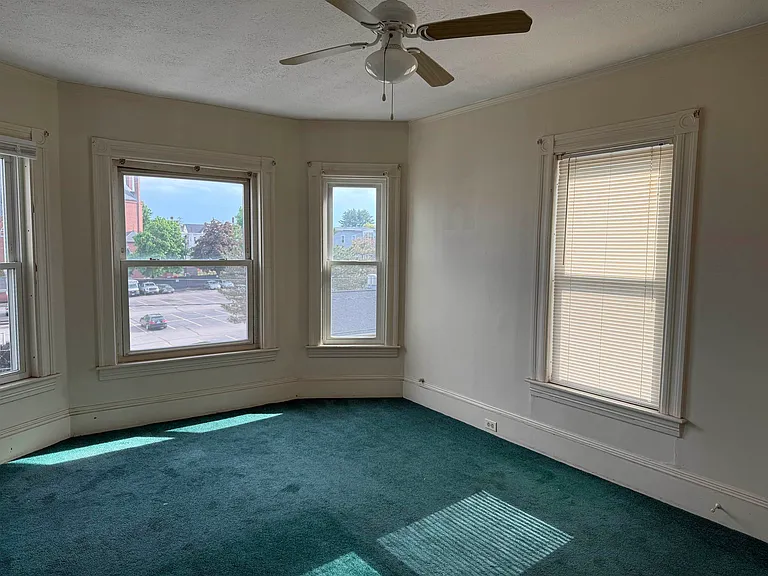 135 Amory St #5 — Photo 4