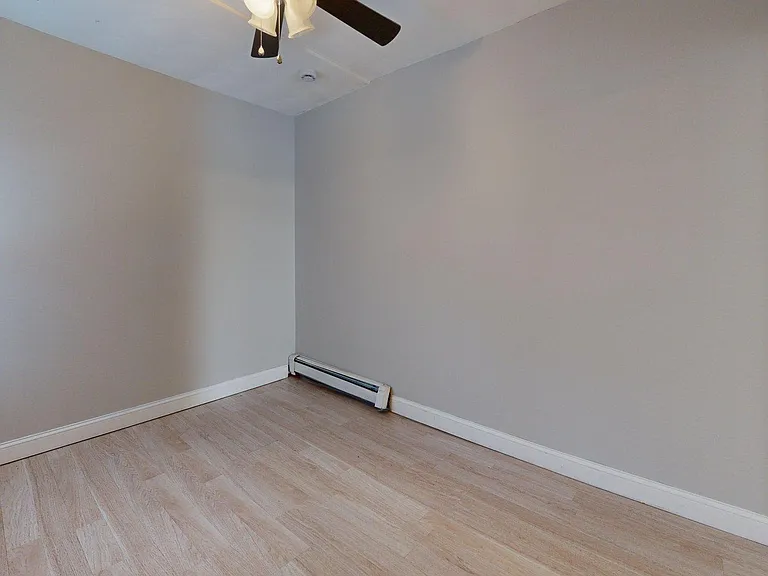 225 E Eagle St #1 — Photo 10