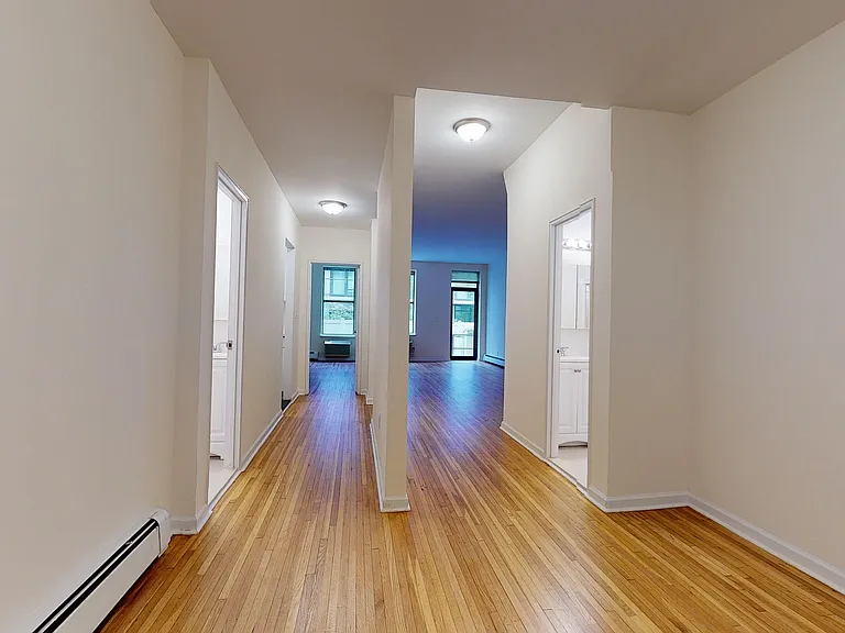 365 W 52nd St #1B — Photo 6