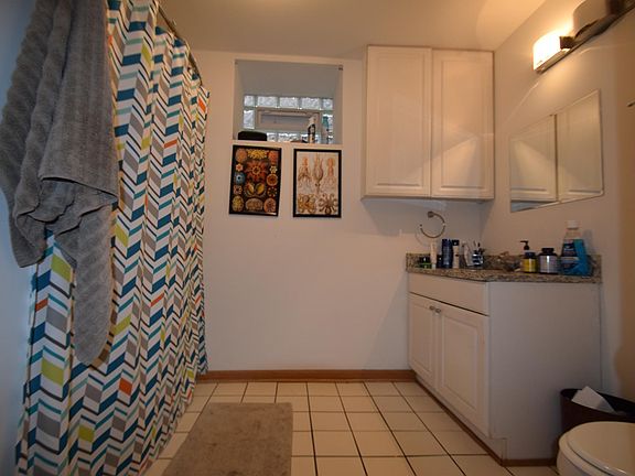 5th image of 4516 N Malden St #G