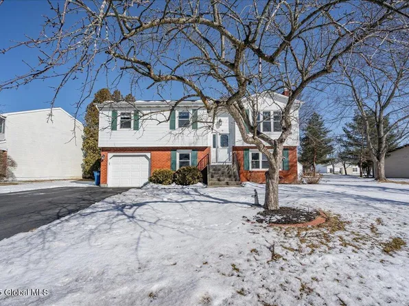 22 Meadowlark Drive, Cohoes, NY 12047