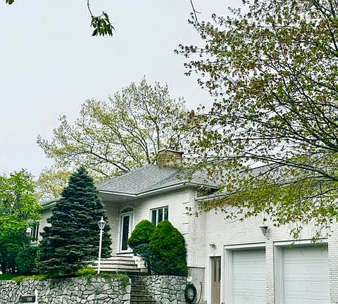 2nd image of 66 Nells Pond Rd