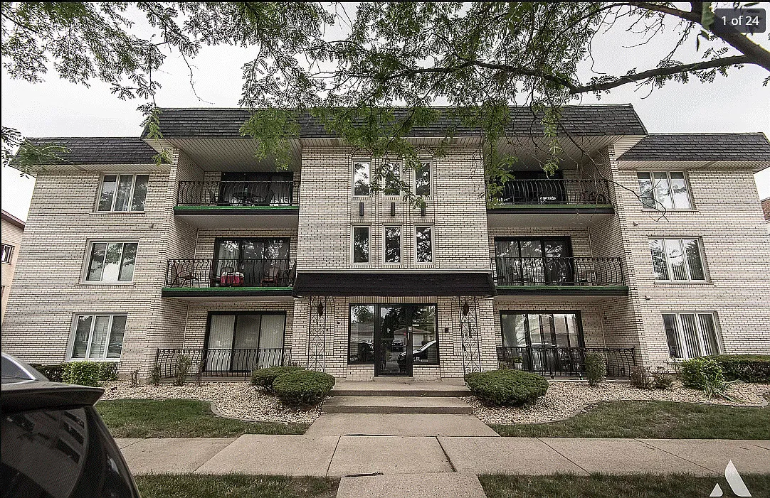 2 bed, 1.5 bath, 1000 sqft, $1,590 — Photo 1