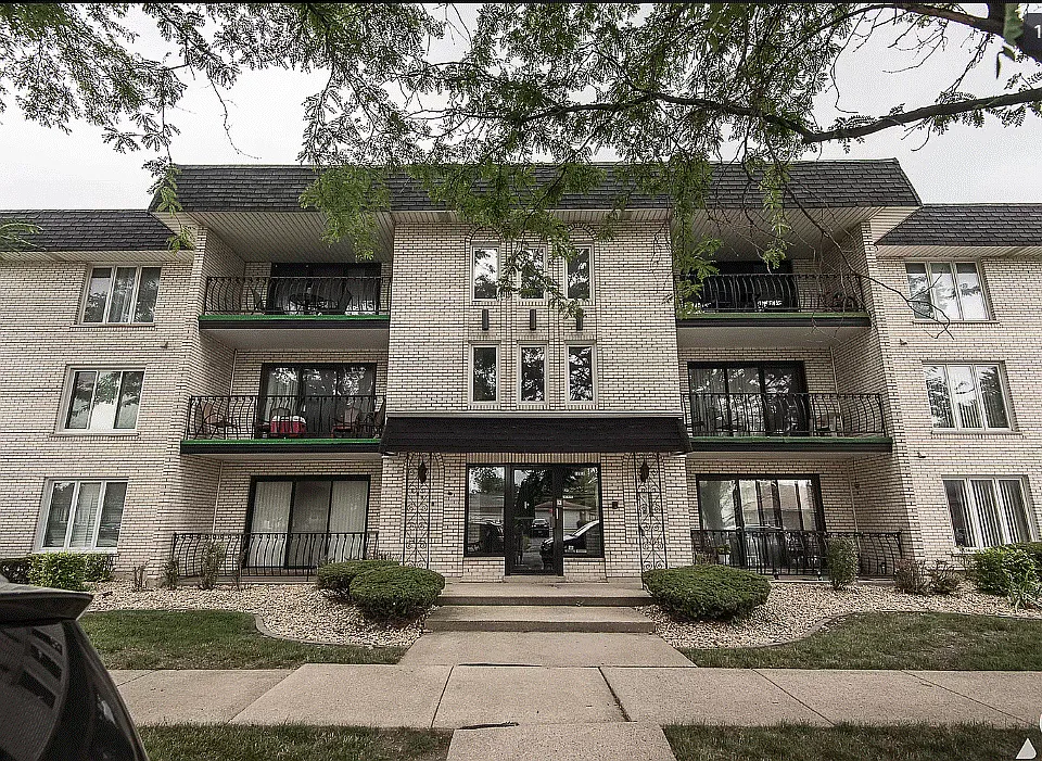 10910 S Kilpatrick Ave #1NE
