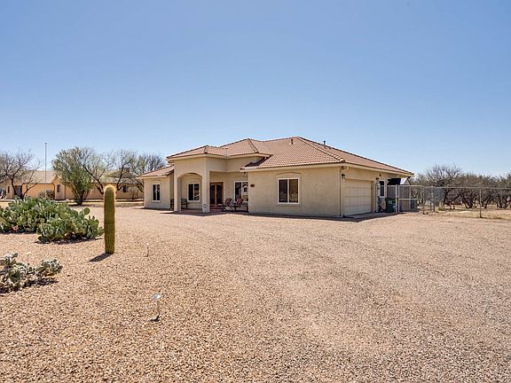 5th image of 355 W Branding Iron Dr